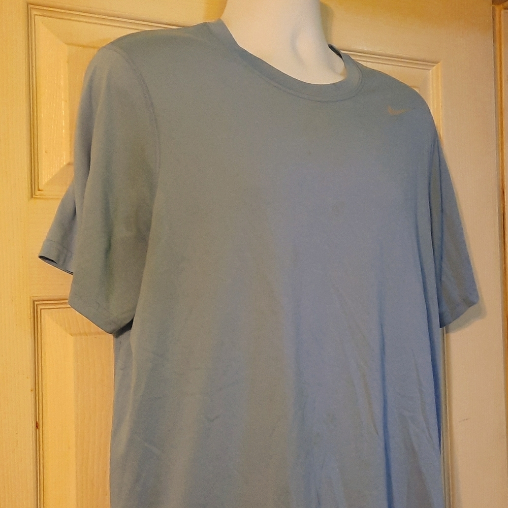 Nike Mens short sleeve